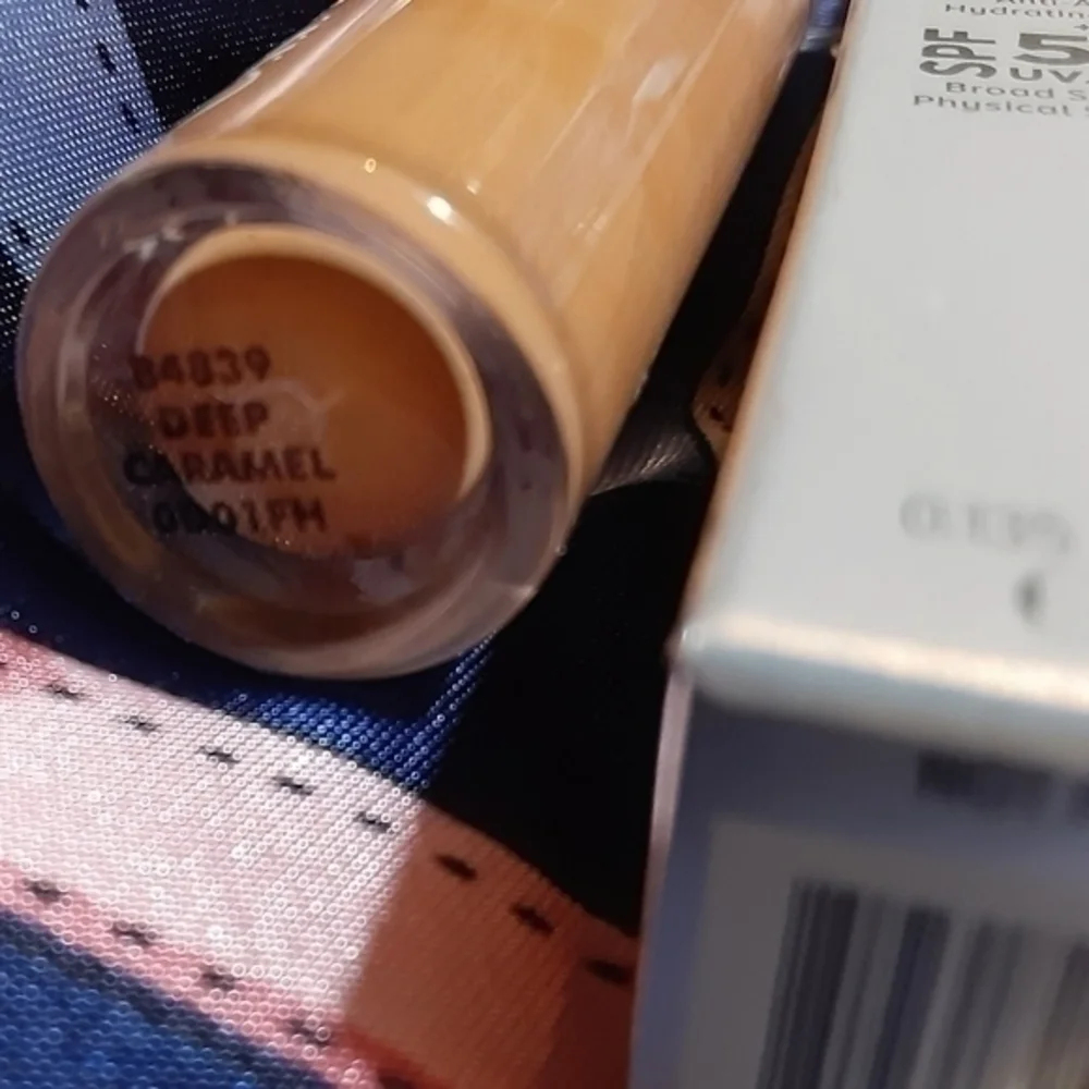 iT Cosmetics Corrector & Elf Concealer Duo